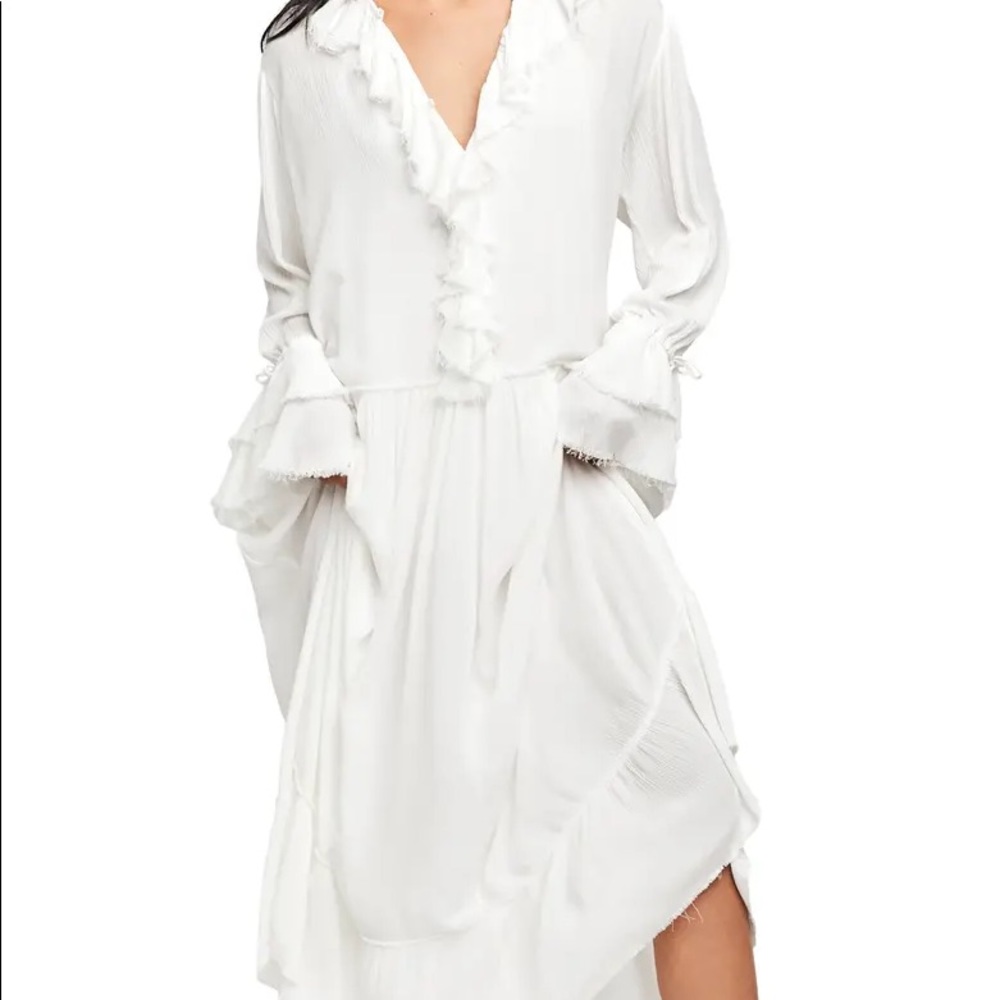 FREE PEOPLE White Maxi Dress NWT 🤍